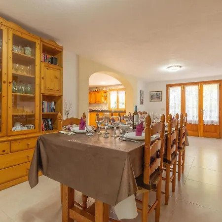 Holiday home Holiday Home Ca Na Guerrera By Interhome Crestatx