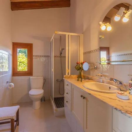 Holiday home Holiday Home Ca Na Guerrera By Interhome Crestatx